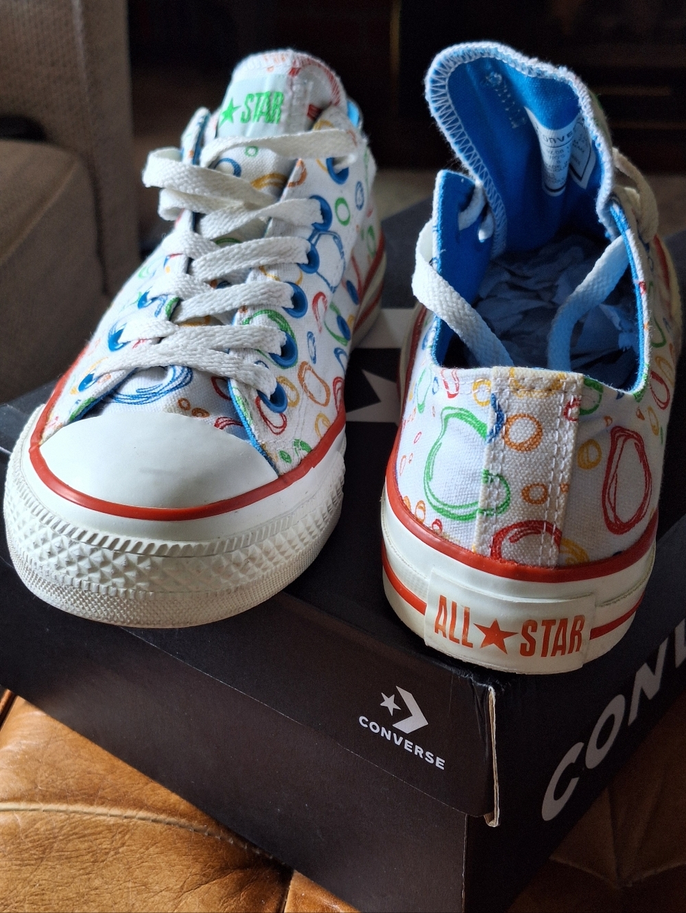 Converse White Canvas Sneakers with Multicolor Bubble Print - Picture 10 of 10